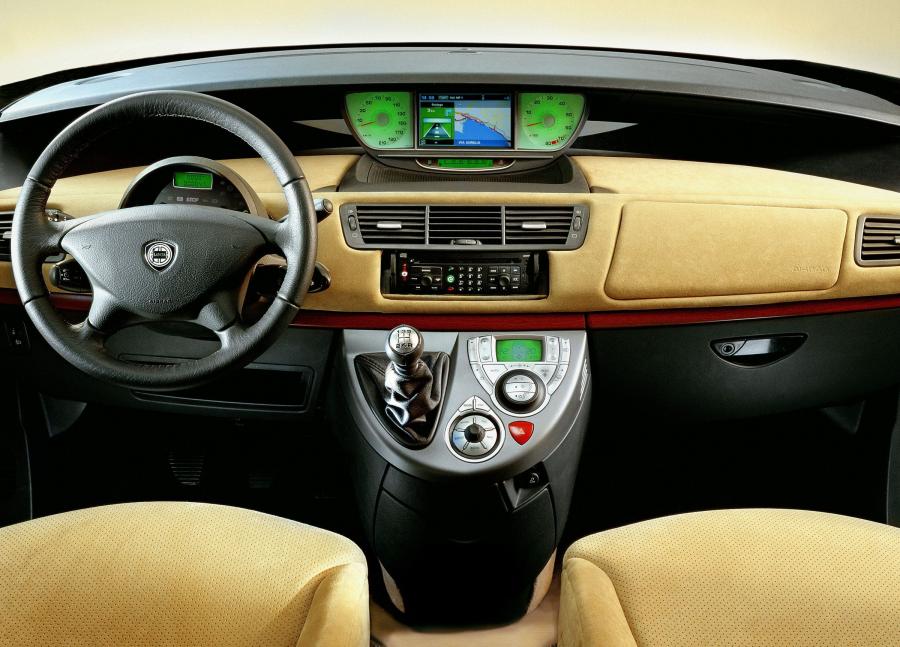  Lancia Phedra 2002 года  (фото 58 из 123)